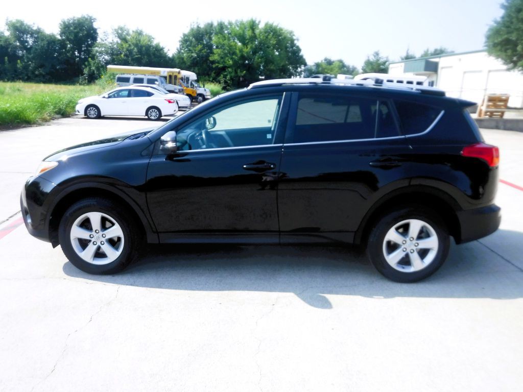 2013 Toyota Rav4 Image 10