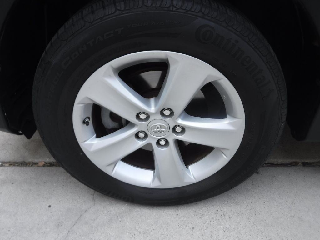 2013 Toyota Rav4 Image 20
