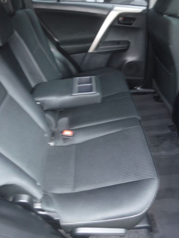 2013 Toyota Rav4 Image 32