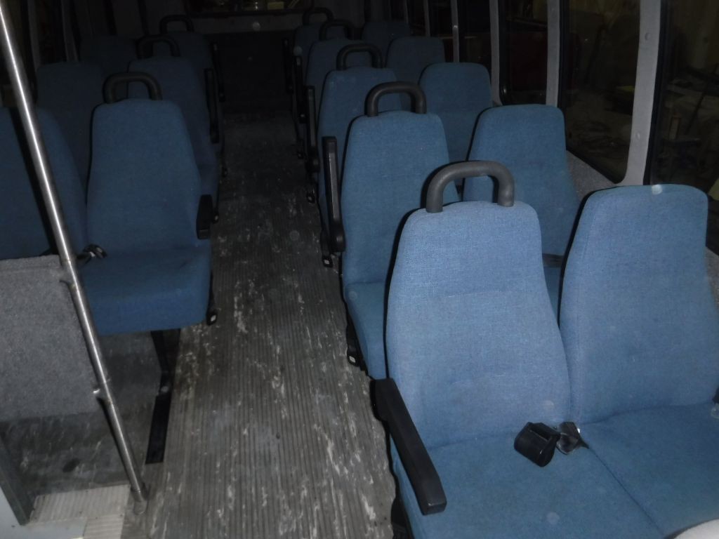 2001 Ford Econoline Image 46