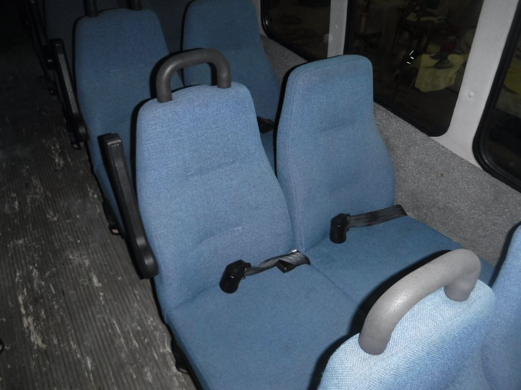 2001 Ford Econoline Image 48