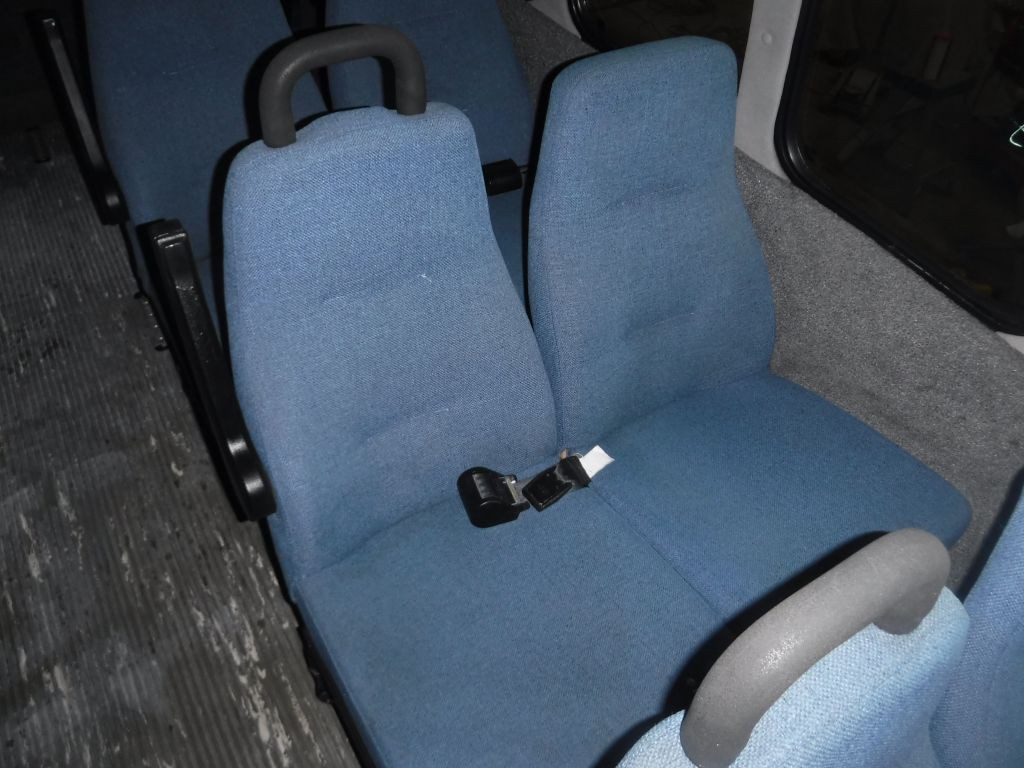 2001 Ford Econoline Image 49