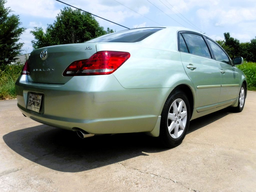 2008 Toyota Avalon Image 7