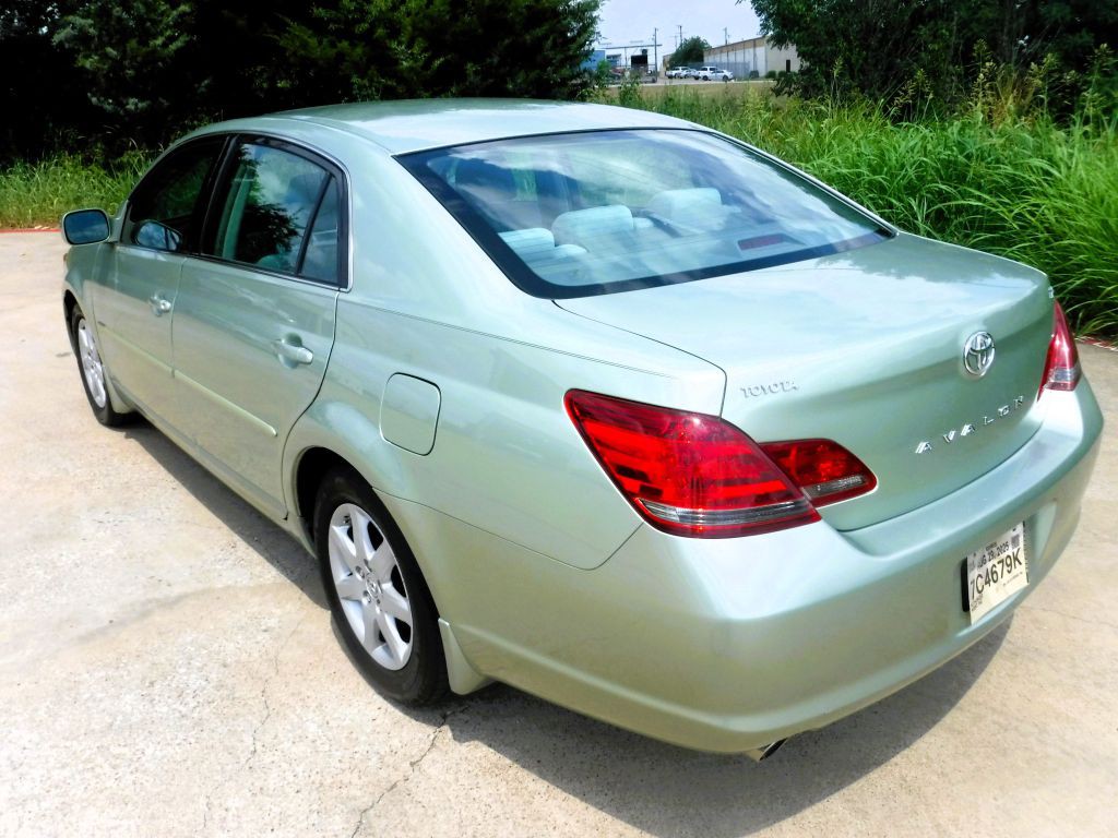 2008 Toyota Avalon Image 12