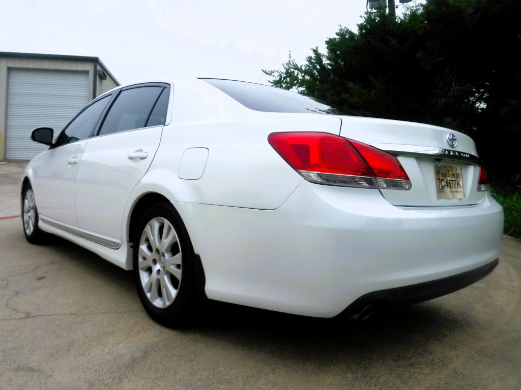2012 Toyota Avalon Image 13