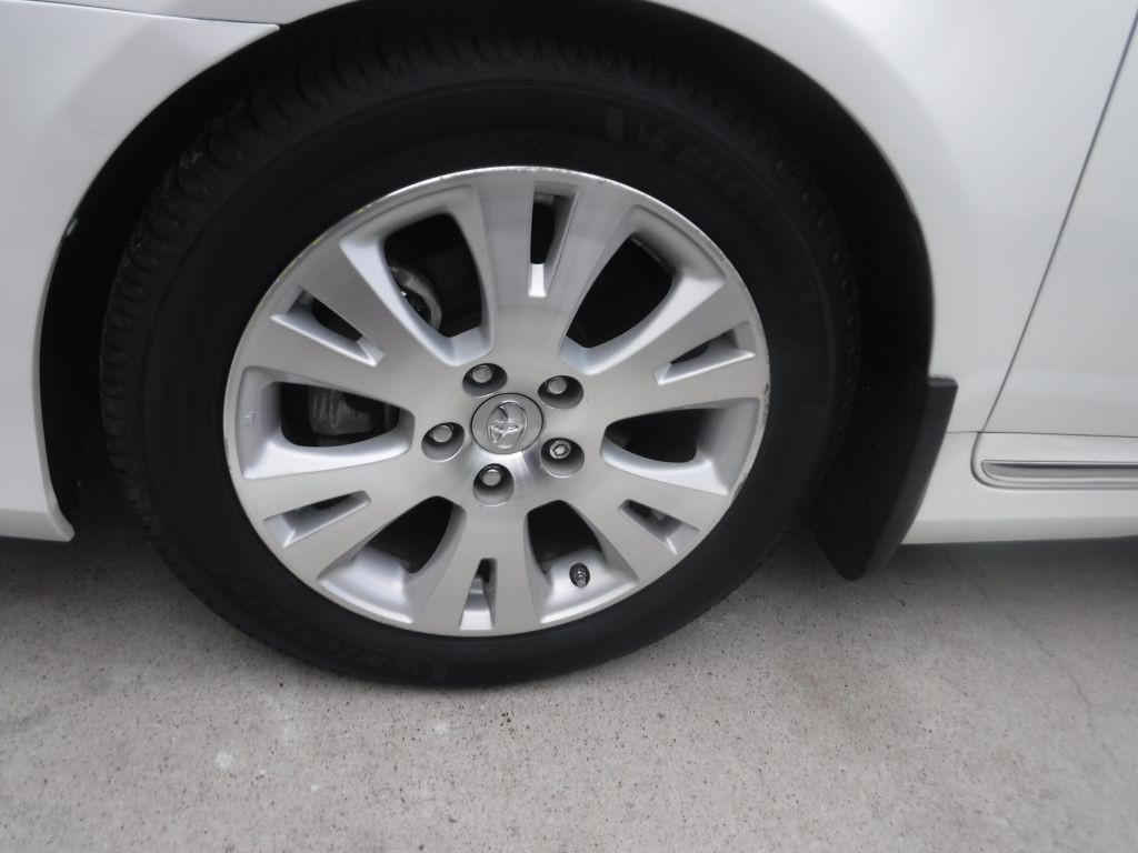 2012 Toyota Avalon Image 19