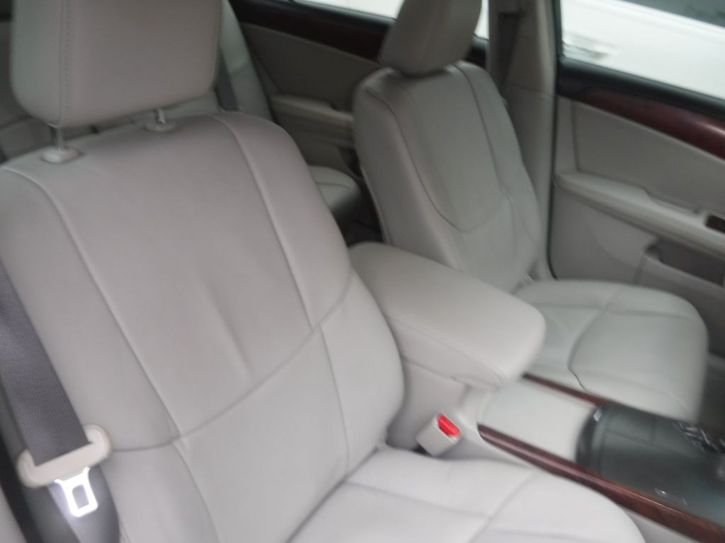 2012 Toyota Avalon Image 28