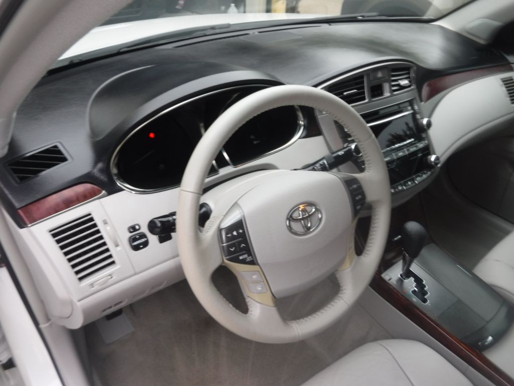 2012 Toyota Avalon Image 29