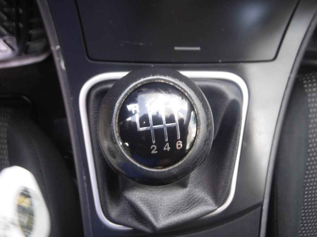 2013 Mazda Mazda3 Image 36