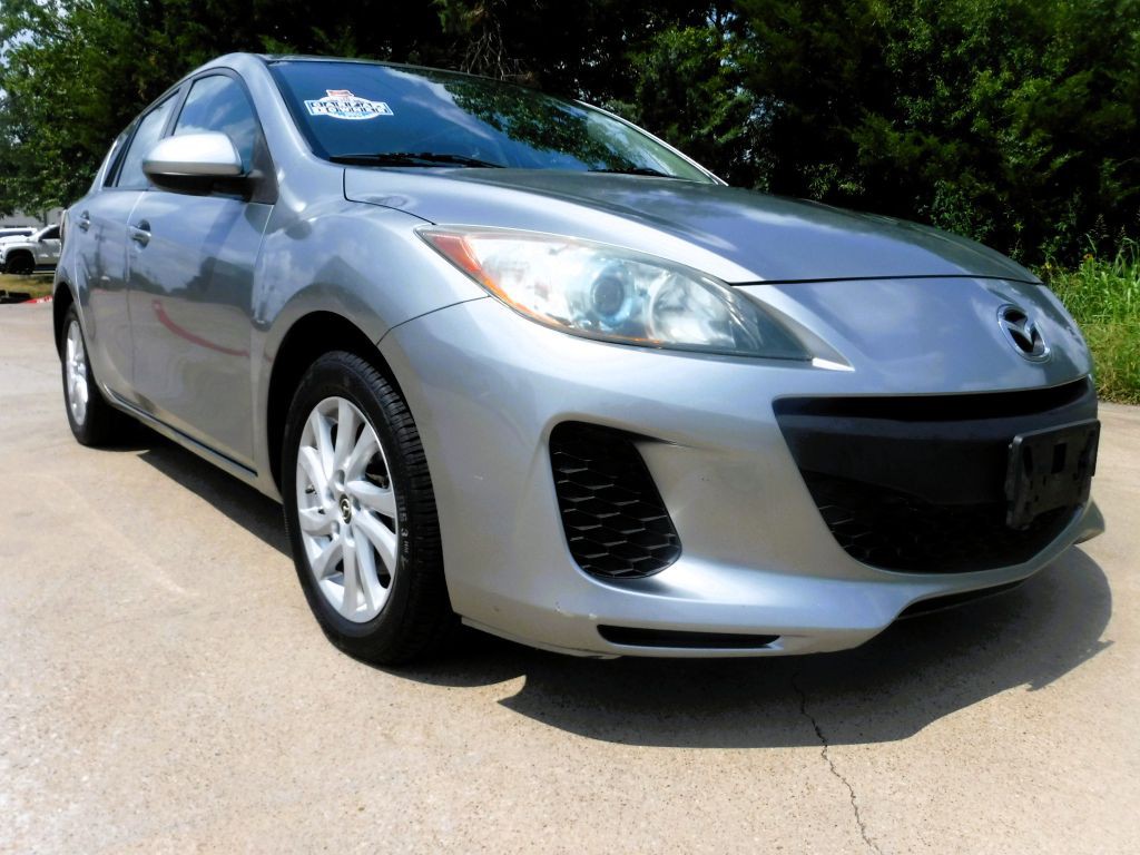 2013 Mazda Mazda3 Image 3