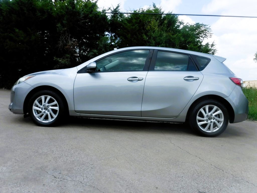 2013 Mazda Mazda3 Image 11