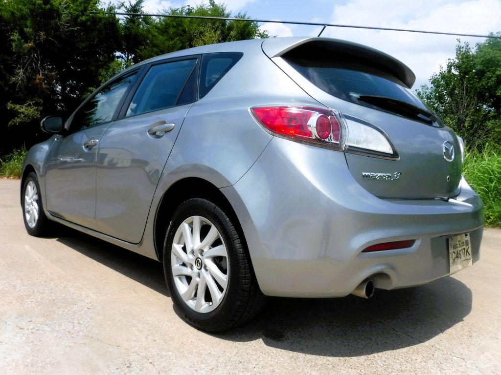 2013 Mazda Mazda3 Image 13