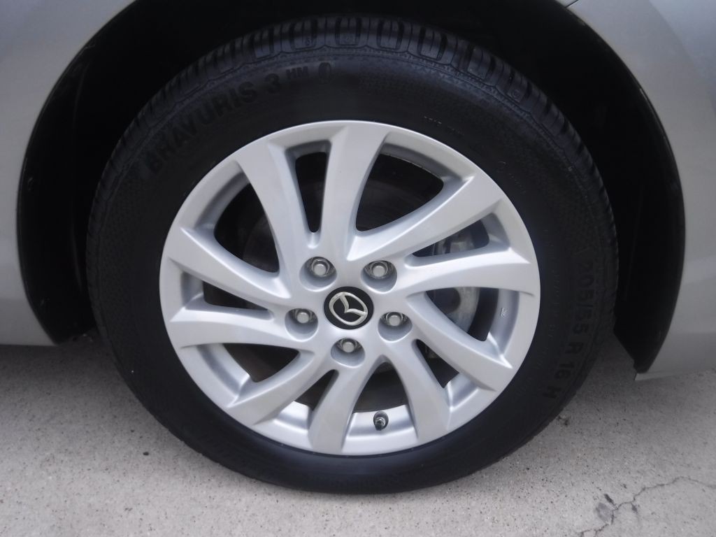 2013 Mazda Mazda3 Image 17