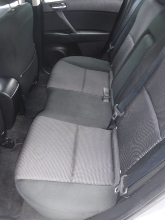 2013 Mazda Mazda3 Image 29