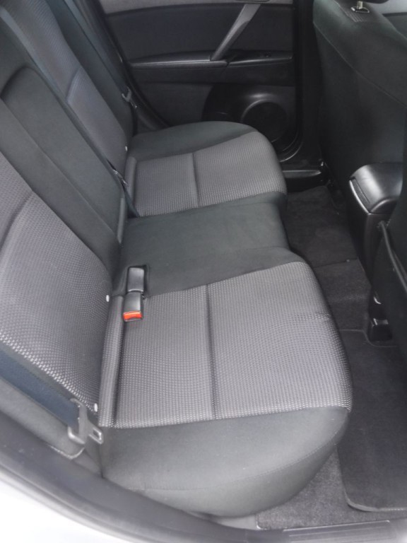 2013 Mazda Mazda3 Image 30