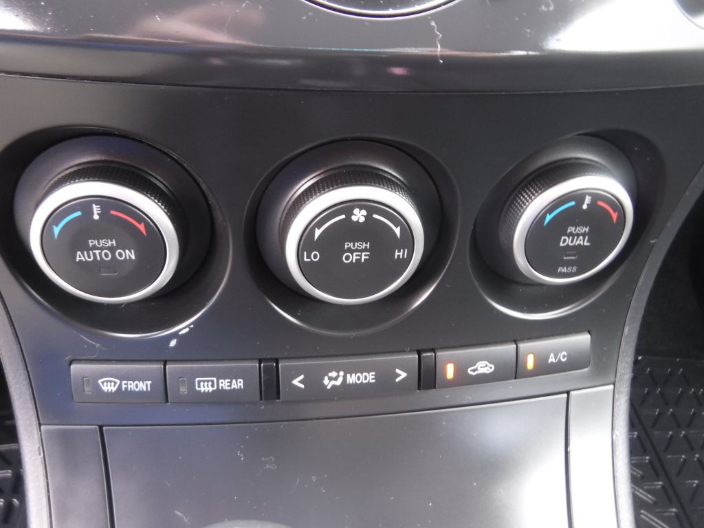 2013 Mazda Mazda3 Image 39