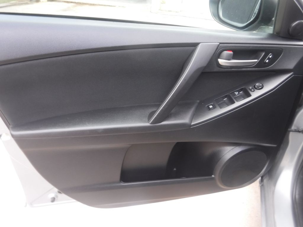 2013 Mazda Mazda3 Image 41
