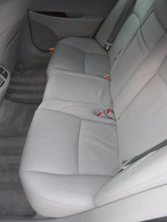 2007 Lexus ES Image 24