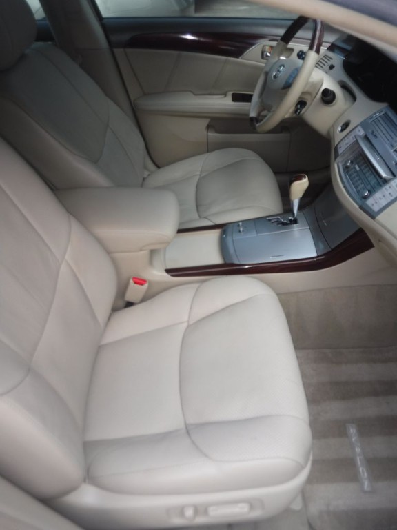 2008 Toyota Avalon Image 25