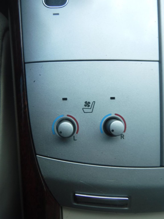 2008 Toyota Avalon Image 39