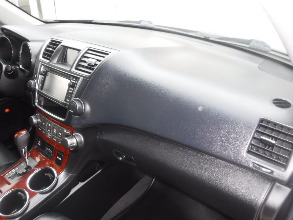2013 Toyota Highlander Image 10