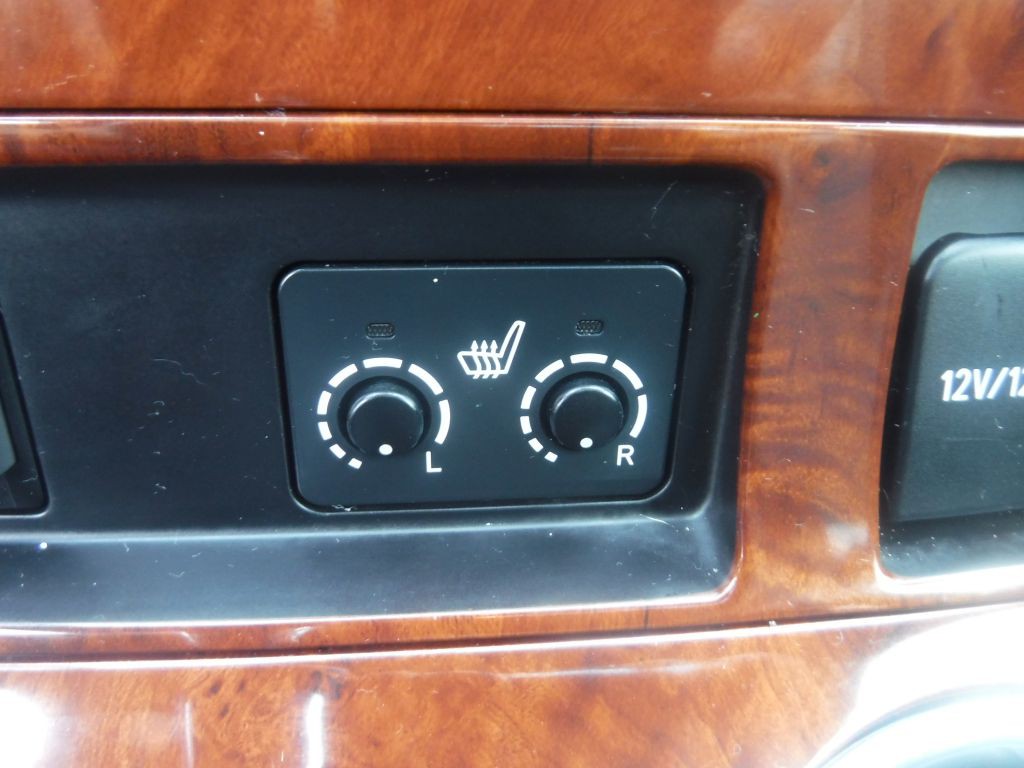 2013 Toyota Highlander Image 24