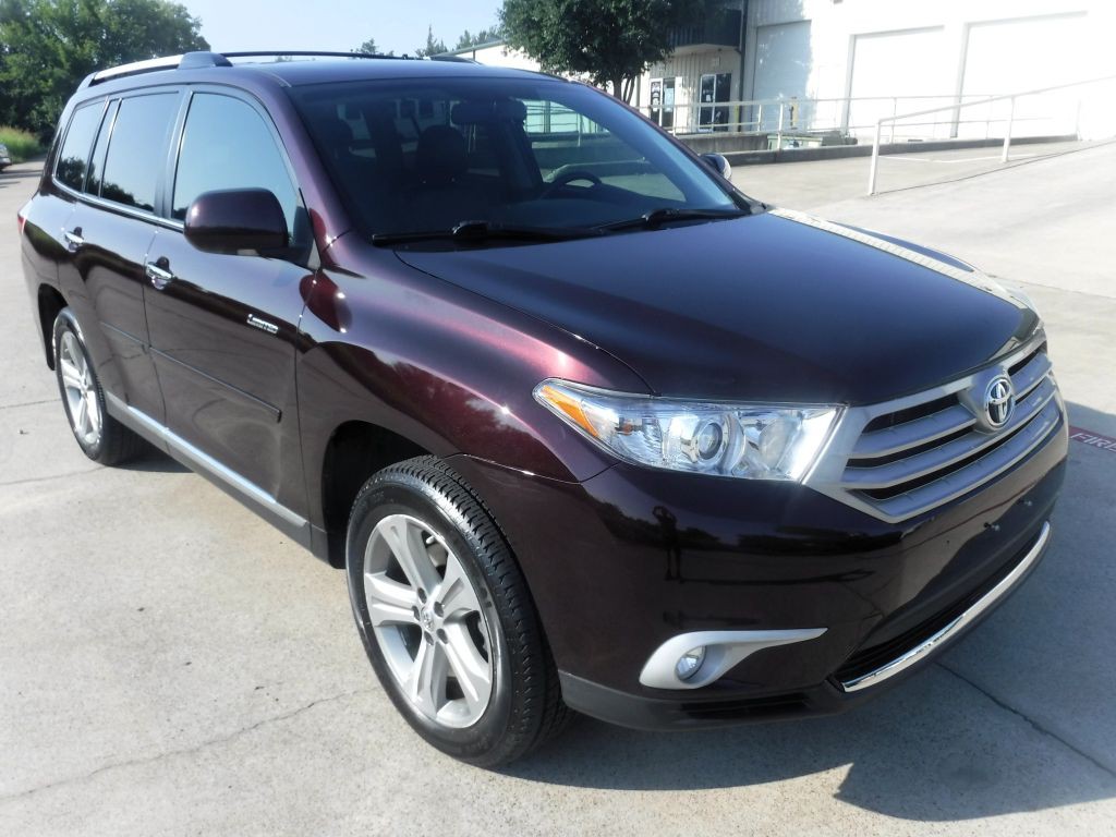 2013 Toyota Highlander Image 2
