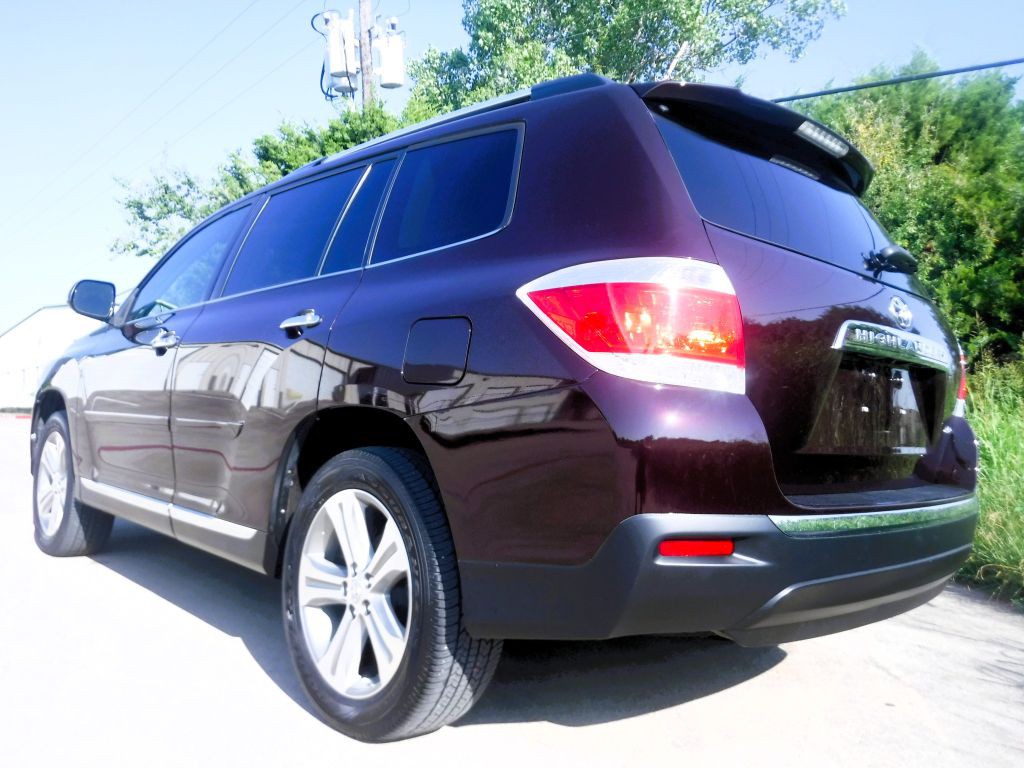 2013 Toyota Highlander Image 13
