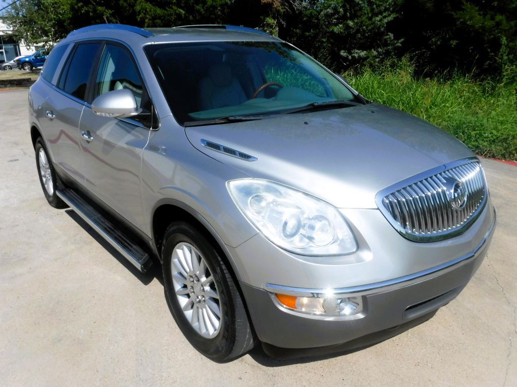 2008 Buick Enclave Image 2