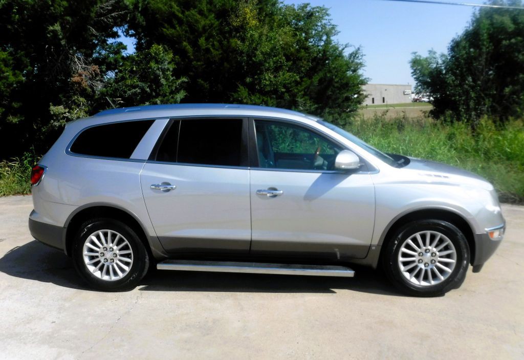 2008 Buick Enclave Image 4