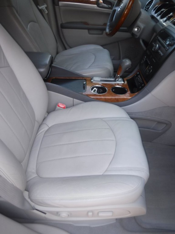 2008 Buick Enclave Image 26