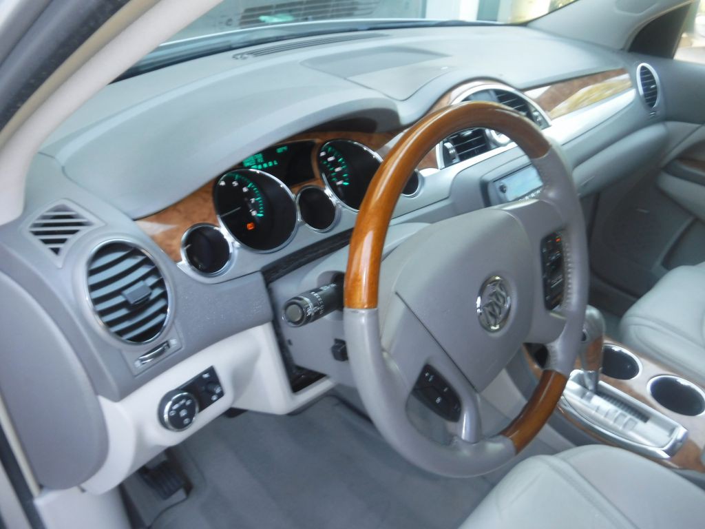 2008 Buick Enclave Image 28