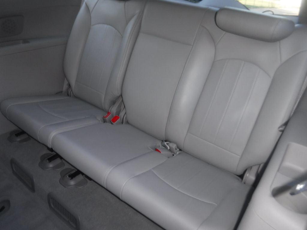 2008 Buick Enclave Image 33