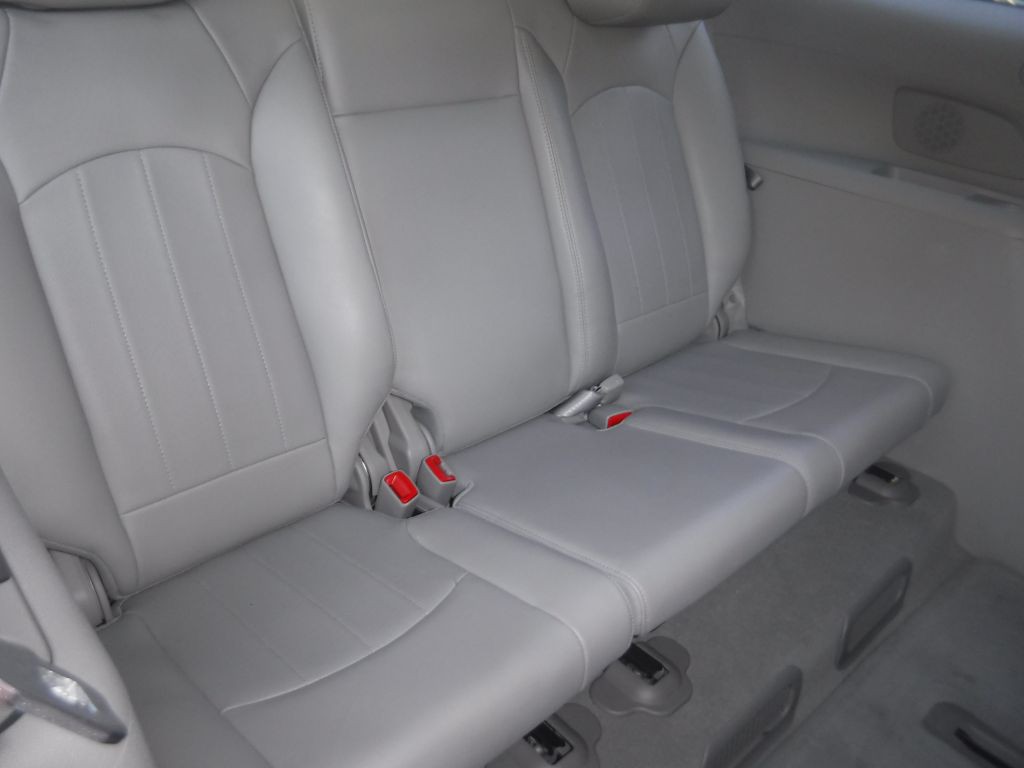 2008 Buick Enclave Image 34