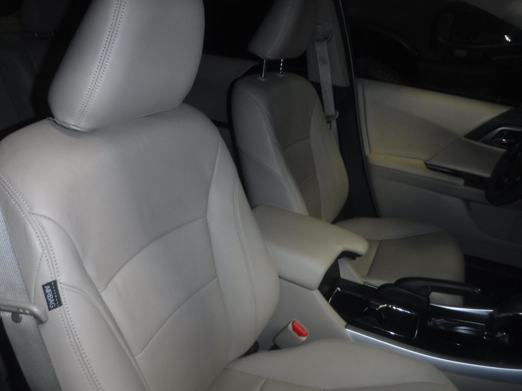 2014 Honda Accord Image 19