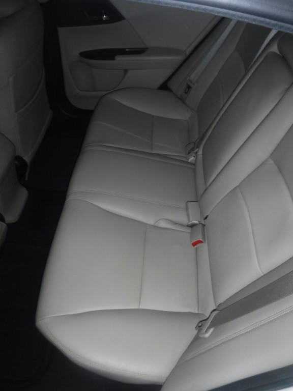 2014 Honda Accord Image 22