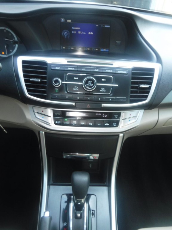 2014 Honda Accord Image 26