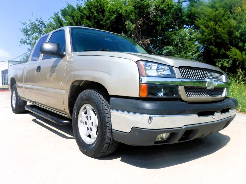 2004 Chevrolet Silverado 1500 Image 3