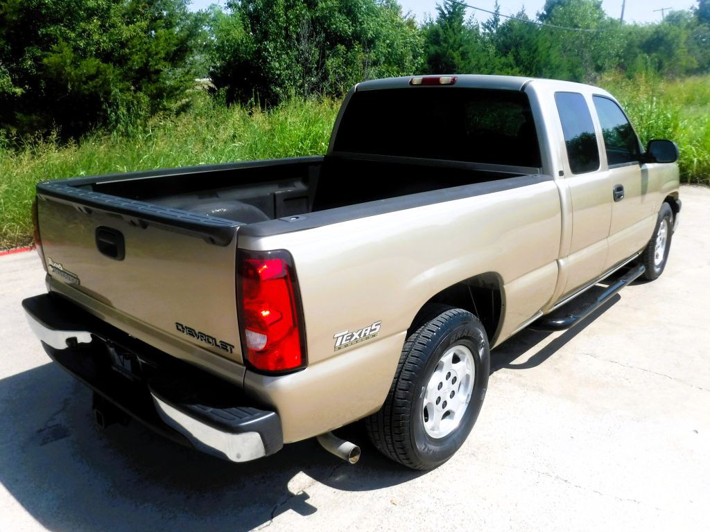 2004 Chevrolet Silverado 1500 Image 7