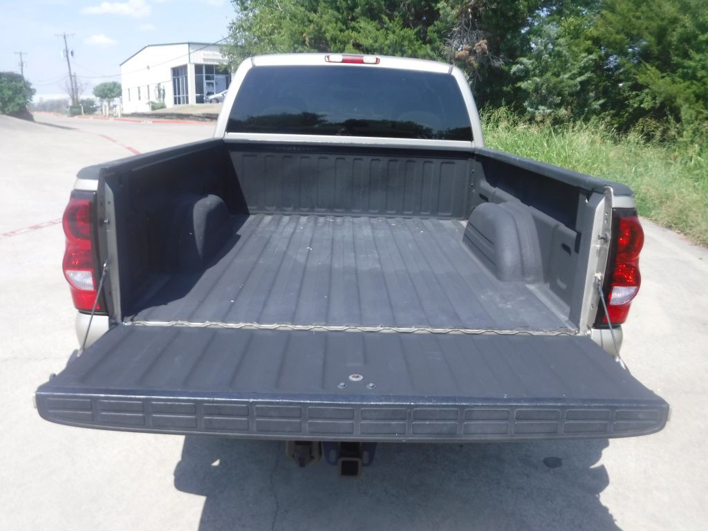 2004 Chevrolet Silverado 1500 Image 20