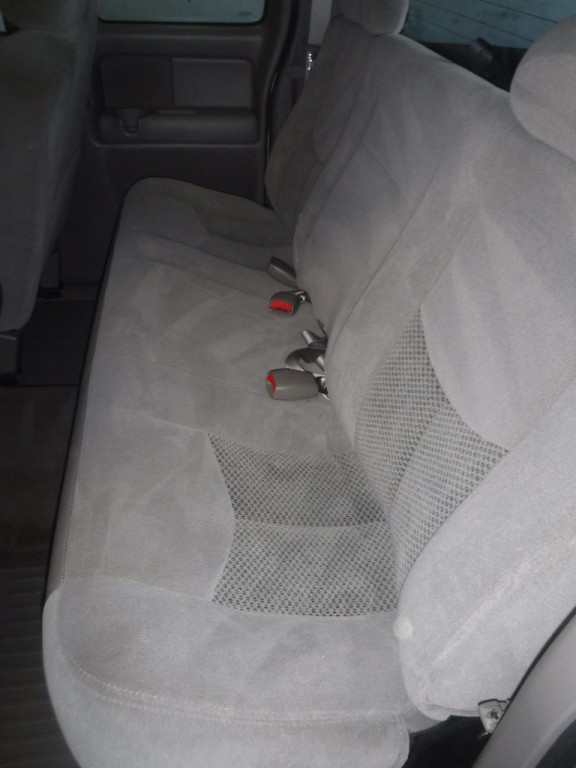 2004 Chevrolet Silverado 1500 Image 36