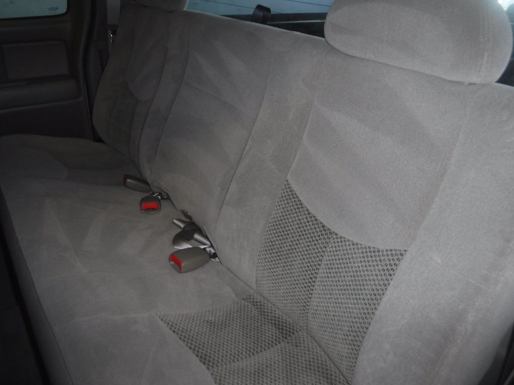 2004 Chevrolet Silverado 1500 Image 38