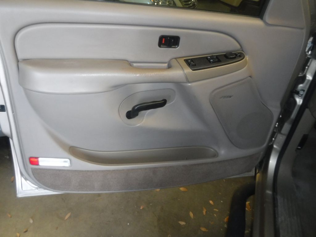 2004 Chevrolet Silverado 1500 Image 46