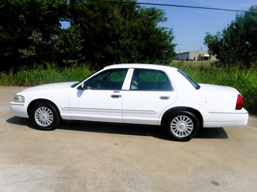 2007 Mercury Grand Marquis Image 10