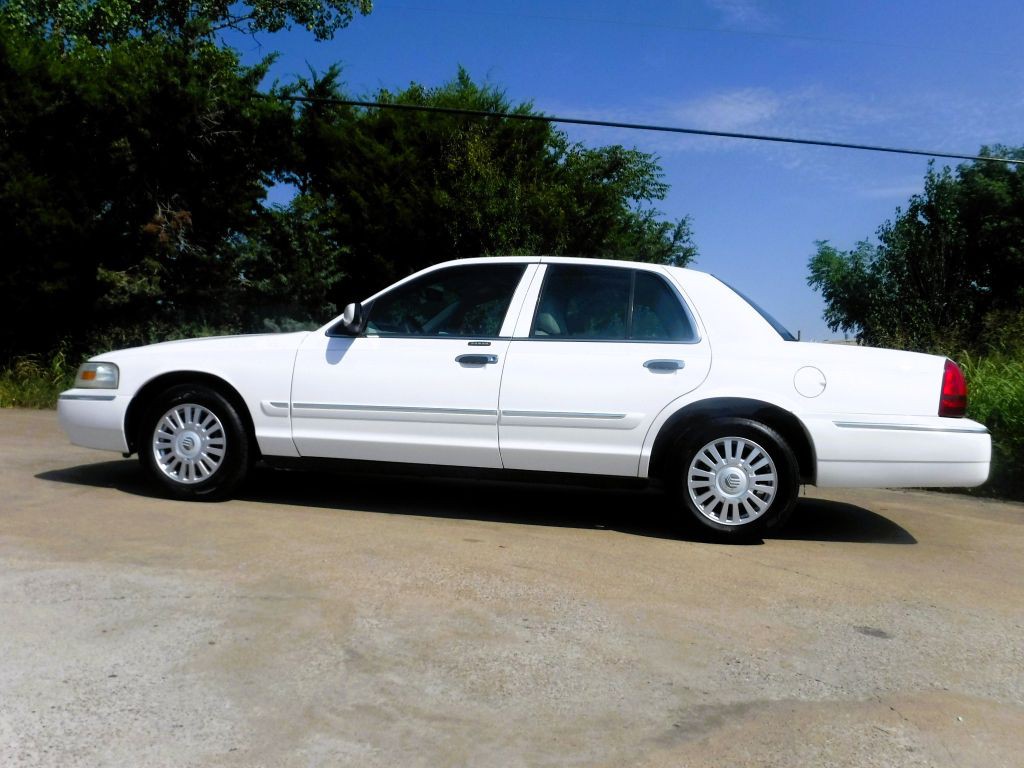 2007 Mercury Grand Marquis Image 11