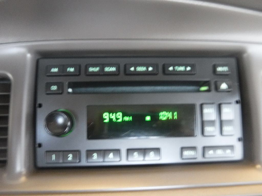 2007 Mercury Grand Marquis Image 35