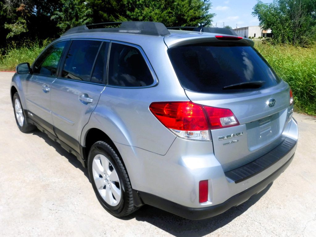 2012 Subaru Outback Image 6