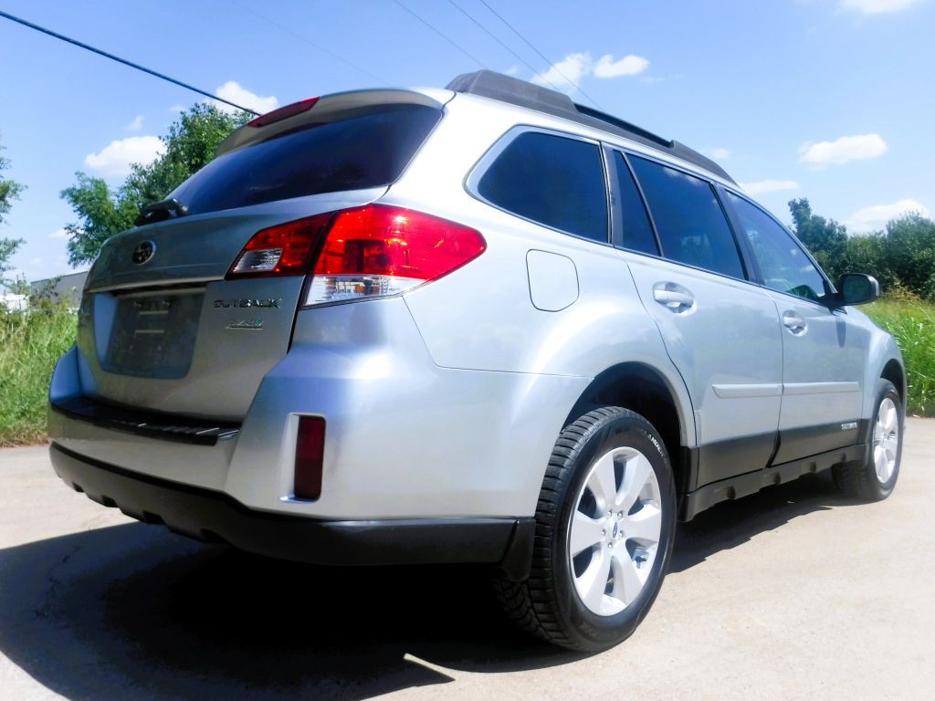 2012 Subaru Outback Image 13