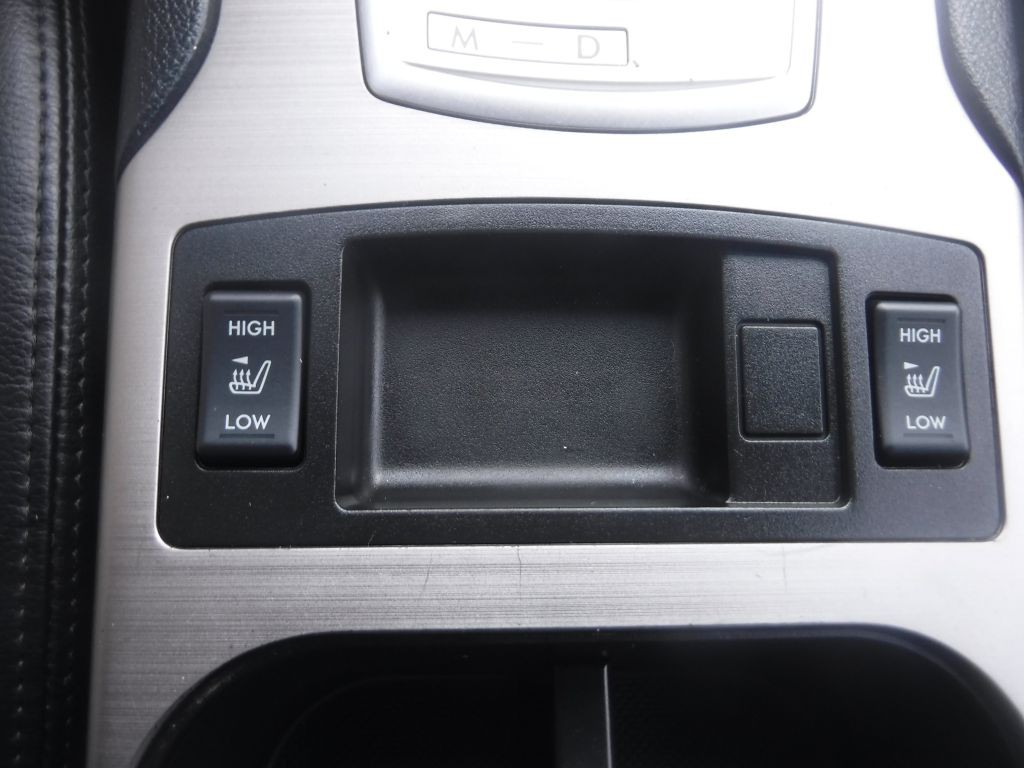 2012 Subaru Outback Image 40