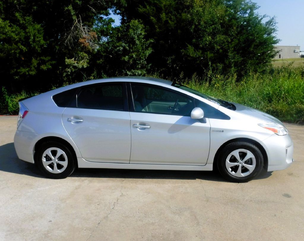 2012 Toyota Prius Image 4
